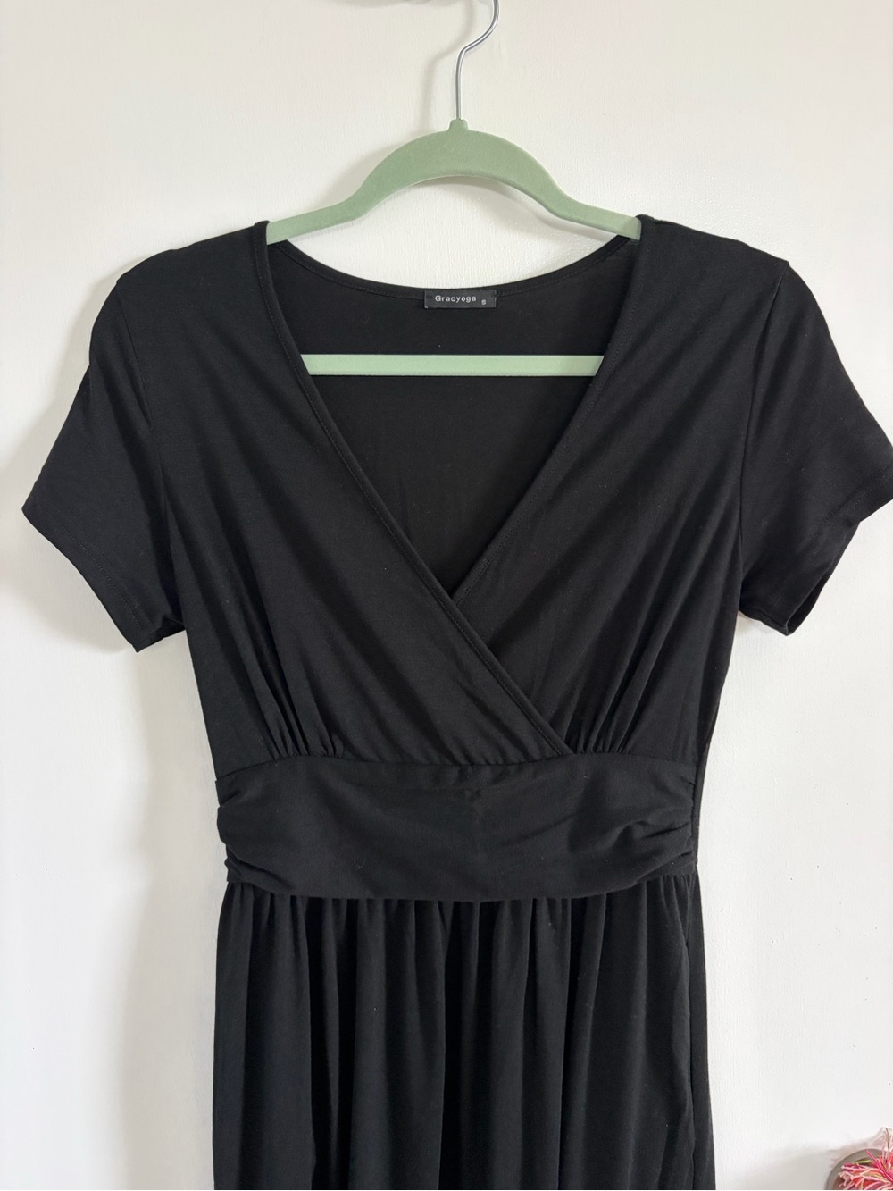 Black Short-Sleeve V-Neck Maxi Dress - Picture 2 of 5